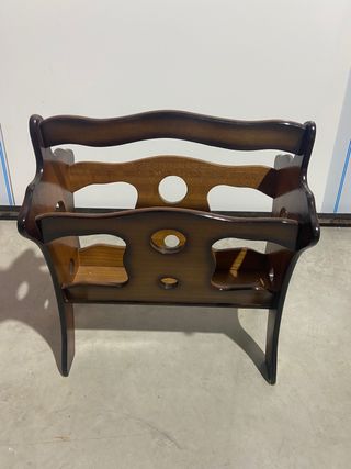 Revistero de madera