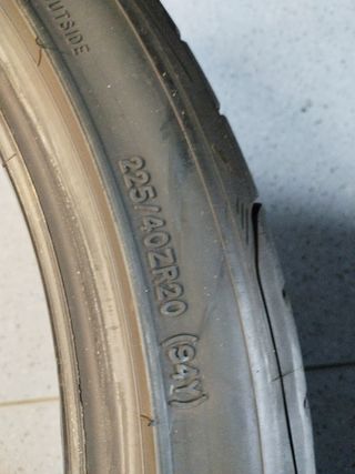 neumáticos seminuevos 225 40 20 goodyear F1 asym s