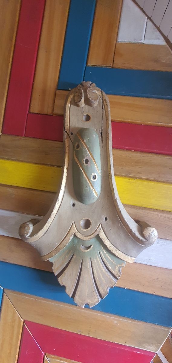 tallas antiguas de madera