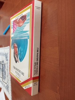 L'isola dei Delfini blu