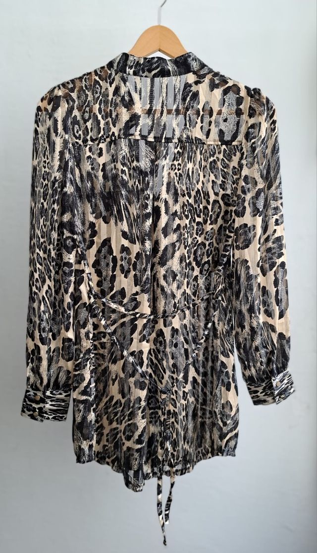 Blusa, blusón, animal print