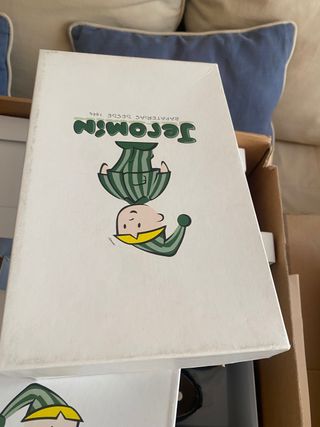 Zapatos negros cordones comunion. Tipo blucher.