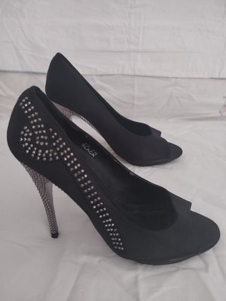 Zapatos tacon negro