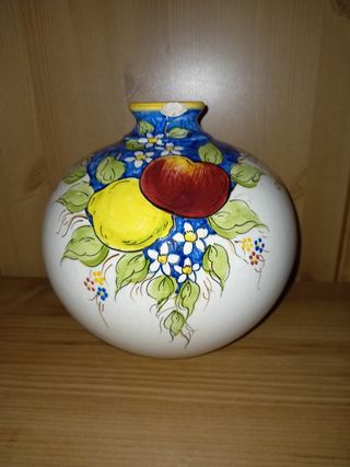 Conjunto de jarrón y candelabros vintage