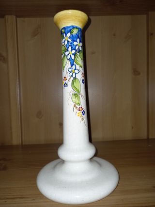 Conjunto de jarrón y candelabros vintage