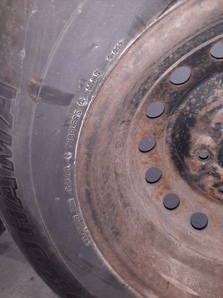 llanta + neumatico de repuesto