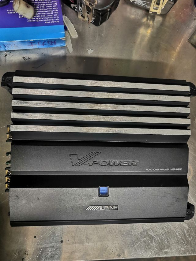 Amplificador alpine mrpm650 de segunda mano por 120 EUR en Cubelles en