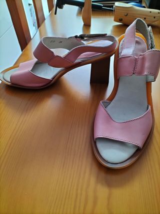 Sandalias color rosa, talla 39 de El Naturalista