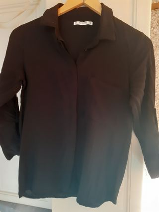 Camisa negra de algodón finita