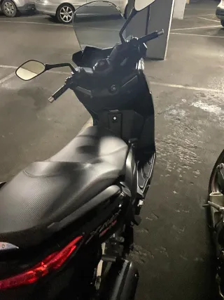 Yamaha XMAX 250