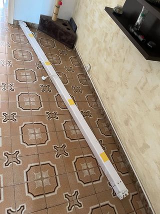 Proyector Panasonic modelo PT-VZ 580 más pantalla,