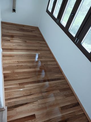 ACUCHILLADO Y BARNIZADO