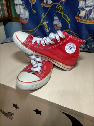 Zapatos preciosos del 37 ,regalo zapatillas del 38