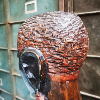 escultura. talla madera.