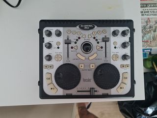 CONTROLADOR DJ MIDI HERCULES CONTROL MP3