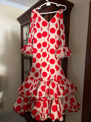 Traje de gitana rojo y beig