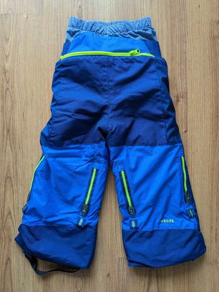 Ropa esquí 4-5años (chaqueta, pant, polar y botas)