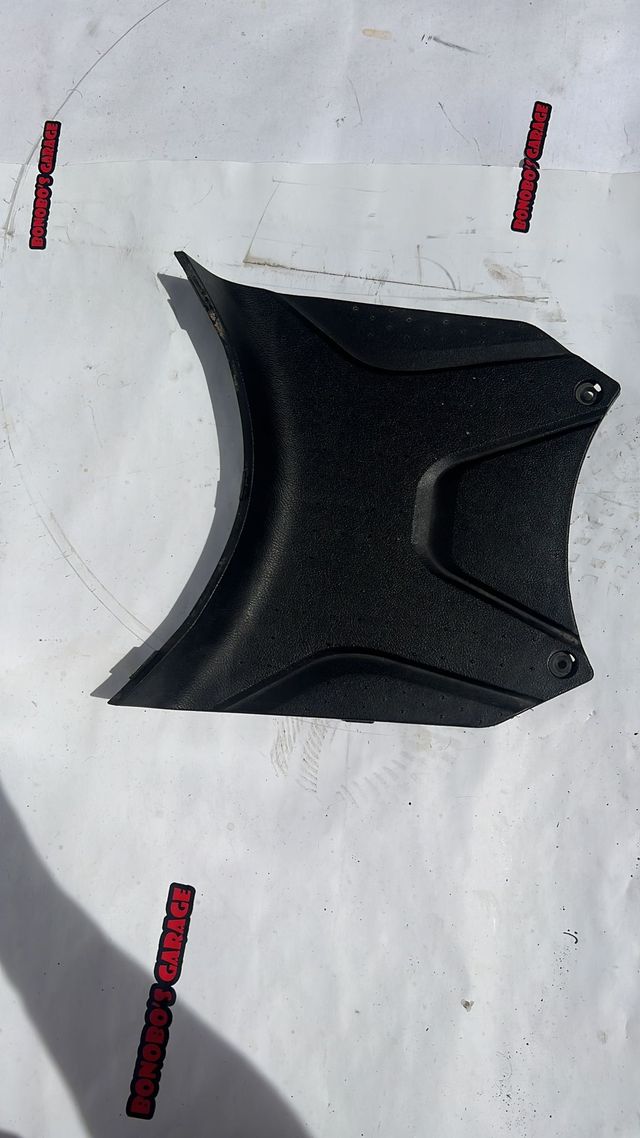 TAPA BATERIA SH 125 2017-2020