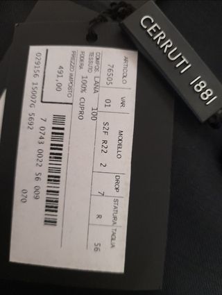 A ESTRENAR, AMERICANA HOMBRE, MARCA CERRUTI .