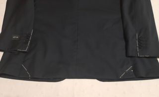 A ESTRENAR, AMERICANA HOMBRE, MARCA CERRUTI .