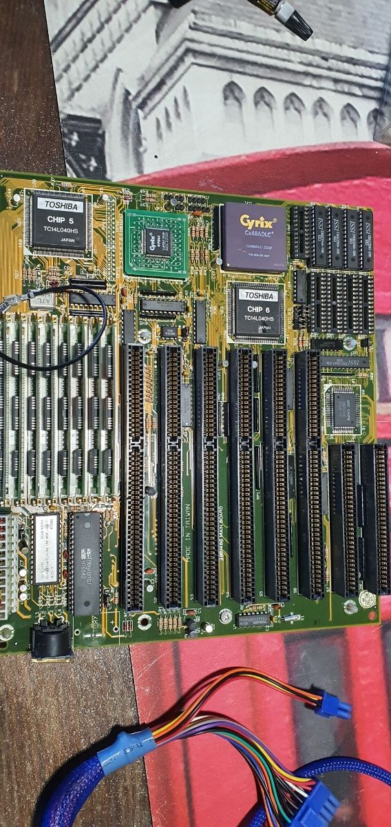 placa base opcional procesador y ram Cyrix retro