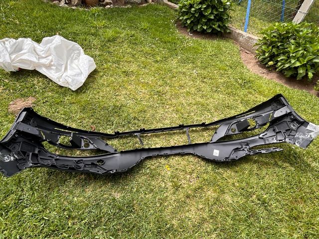 Defensa delantera Renault Megan 2016