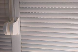 se cambia cintas y reparacion persiana enrrollable