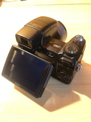 Sony DSC-H9 + EXTRAS