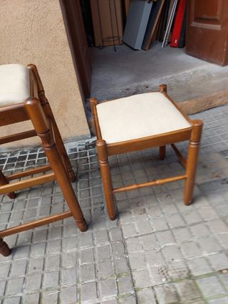 4 Taburetes madera maciz