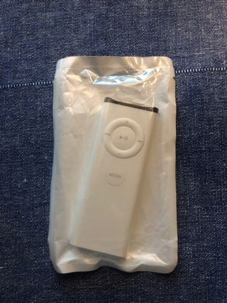 Apple remote control A1156