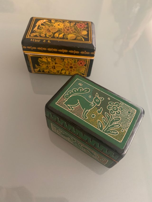Cajita de madera mexicana pintada a mano