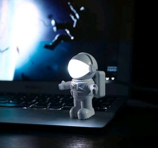 Original astronauta USB LED,luz de noche ajustable