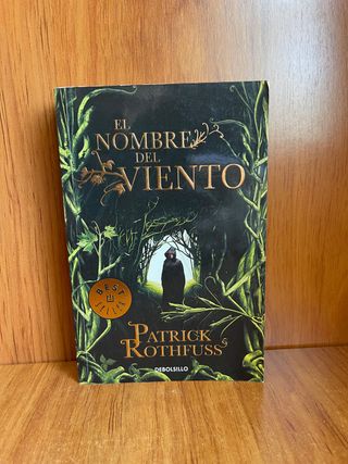 Libro En el nombre del viento