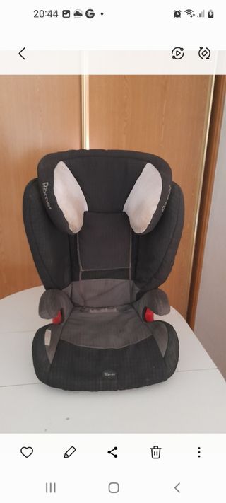 Silla infantil coche con Isofix marca Römer