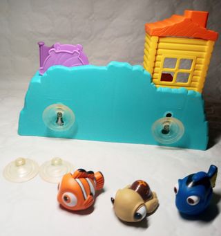 Juego de baño con "Nemo, Dory y tortuguita"