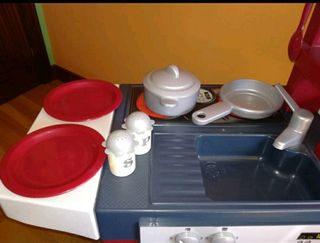Cocinita de juguete.