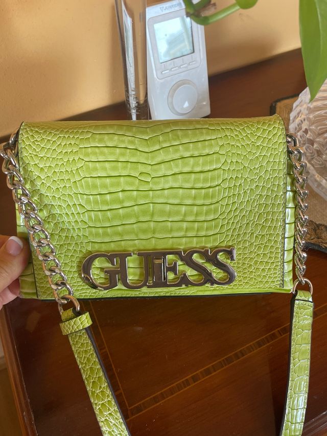 Bolso guess