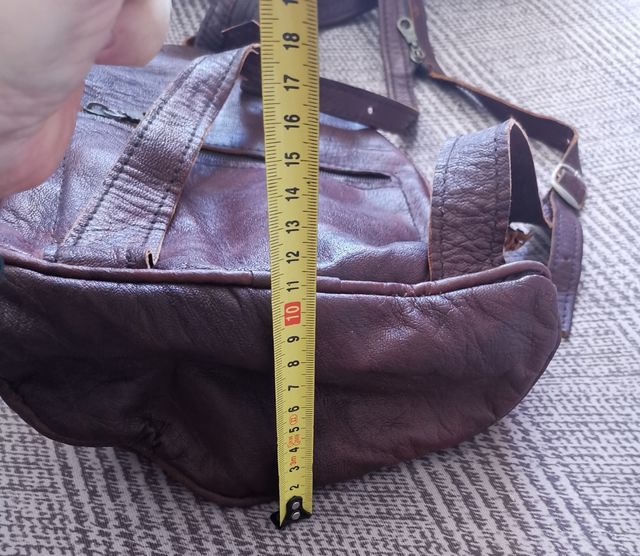 mochila de piel nueva