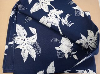 corte de tela para confección.