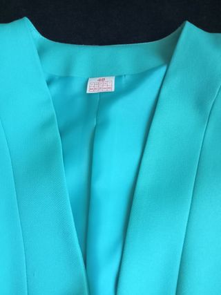 traje conjunto chaqueta y falda 