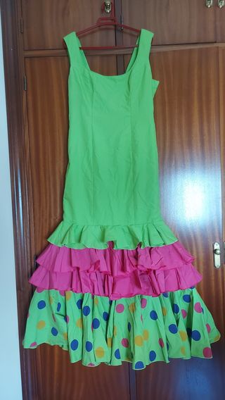Traje de flamenca verde limón