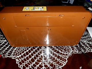 MAQUINA DE COSER DE JUGUETE MARCA ROMAN