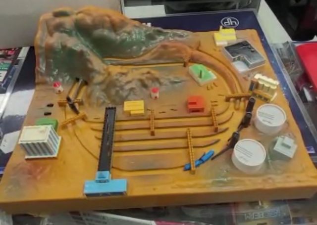 Juguetes33 Circuito tren eléctrico