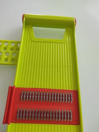 GRATTUGIA PER CUCINA