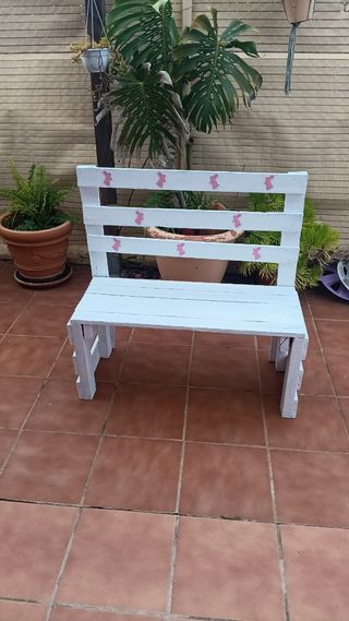 banco hecho de palet