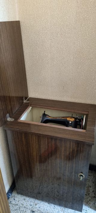 Maquina coser antigua SINGER