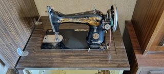 Maquina coser antigua SINGER