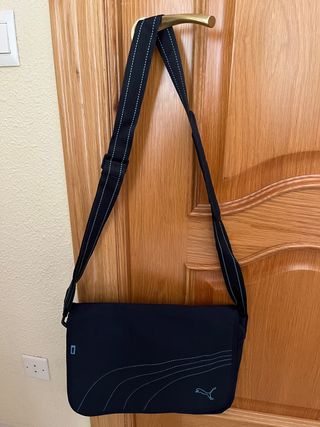 Bandolera para portátil marca Puma