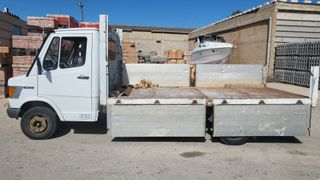 CAMIÓN MERCEDES 3.500 KG CAJA ABIERTA REF: C-3233