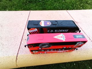 Replica buses a pedido color a elegir metal unico